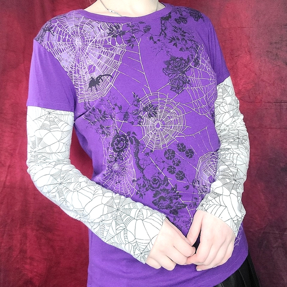 Spiderweb long sleeve tshirt🕸🕸🕸
